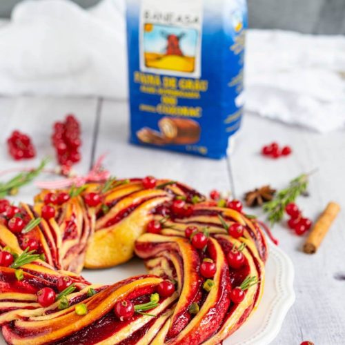Coronita babka cu fructe de padure35