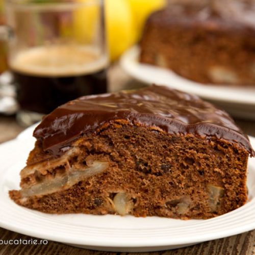prajitura-de-ciocolata-cu-pere-0