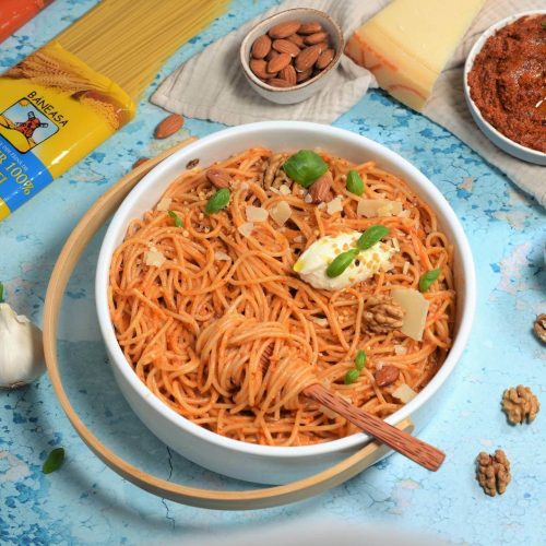 spaghetti-cu-pesto-rosu-1