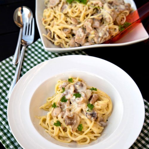 spaghetti-cu-ton-si-ciuperci-baneasa